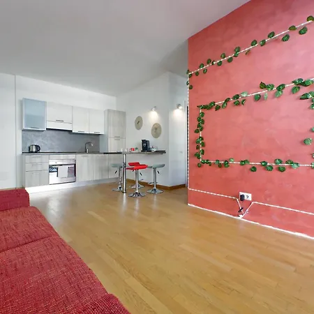 Claudias Flat By Domusdimore アパート *