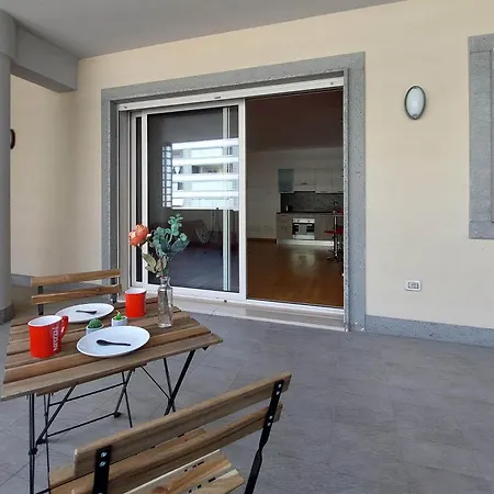 Claudias Flat By Domusdimore