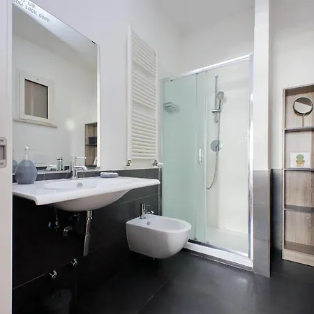 Claudias Flat By Domusdimore *